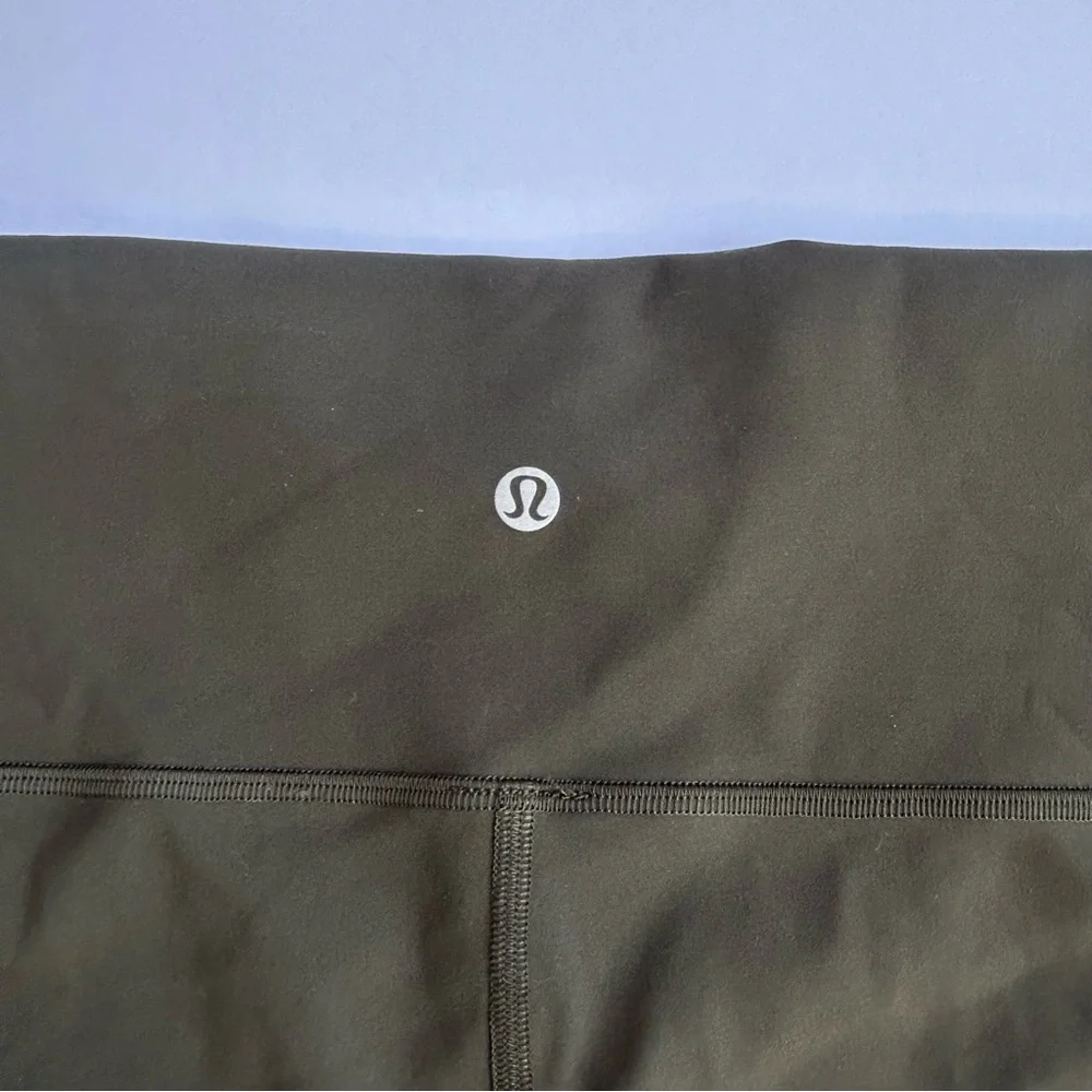Lululemon Leggings Size 20 Olive Green Athleisure Gym Cropped LW5CQDS Yoga NWOT - Picture 7 of 10